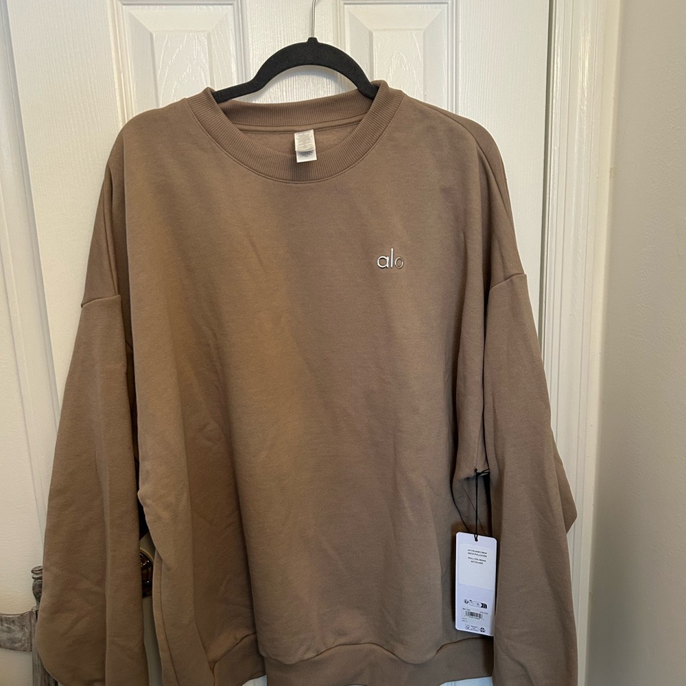 ALO Yoga women’s Crewneck Sweatshirt